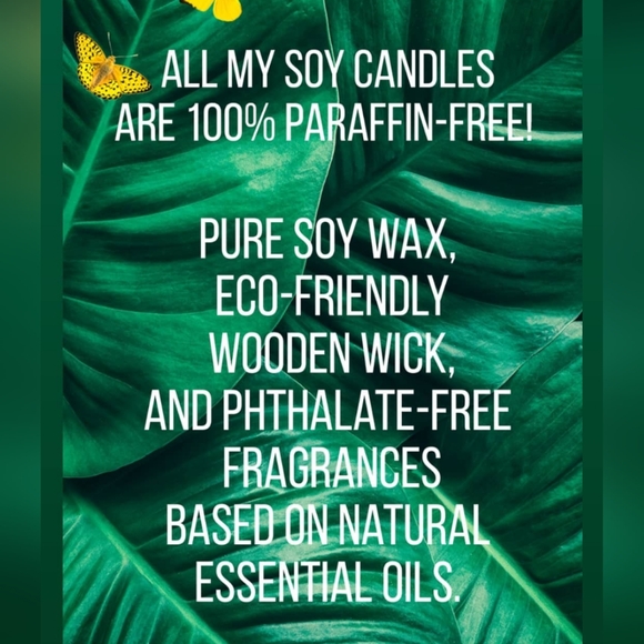 Blossom Musk Scented Soy Wax Candle with Wooden Wick and Botanicals - Picture 8 of 11